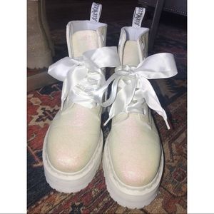 Dr. Martens MOLLY Glitter Retro Boots, White (9)